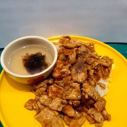 ข้าว+หมูกระเทียมพริกไทย+ซุป
