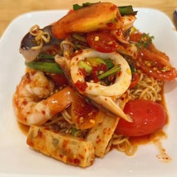 ตำมาม่าทะเล