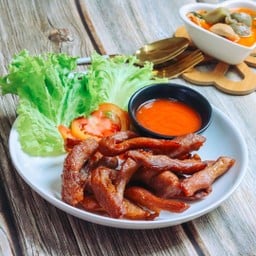 หมูแดดเดียวทอด คุณแม่