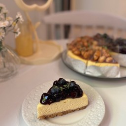 BLUEBERRY CHEESE CAKE