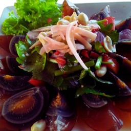 ยำไข่เยี่ยวม้า