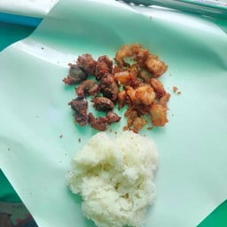 หมูทอดเจียงฮาย,หมูทอดกระเทียม (รับทำออเดอร์) วัดประยูร แยก2