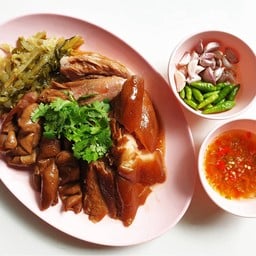 เหลียง ขาหมู ประตูน้ำ - บิ๊กซี ราชดำริ บิ๊กซี ราชดำริ