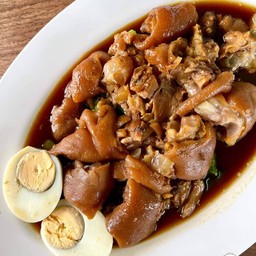 ขาหมูพะโล้