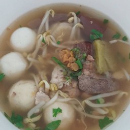 ก๋วยเตี๋ยวหมูเด้ง