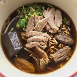 ก๋วยเตี๋ยวเป็ดนายแบงค์