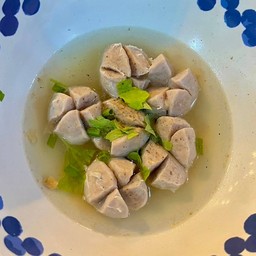 ลูกชิ้นลวก