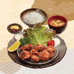 ชุดไก่คาราอาเกะ