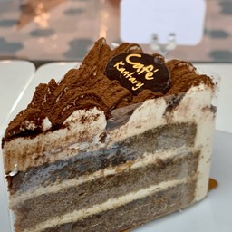 TIRAMISU CAKE