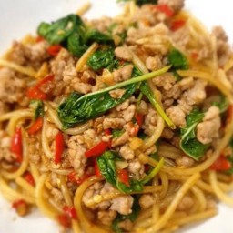 สปาเก็ตตี้ผัดกะเพรา