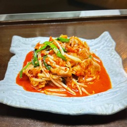 BUTA KIMUCHI