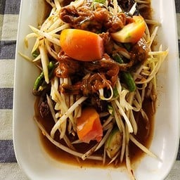 ตำหอยดอง