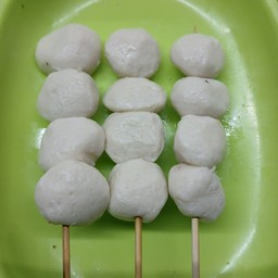 ลูกชิ้นหมูนุ่ม หมูเมืองทอง