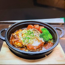 Tori Tsukune Hamburg