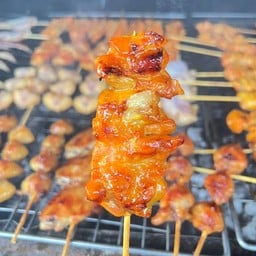 ไก่ย่างหลังสวนจตุจักรมีนบุรี สาขาคลองจั่น