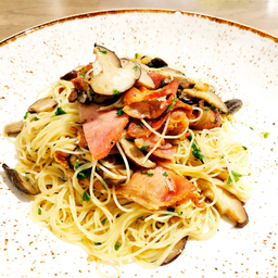 สปาเก็ตตี้ผัดพริกแห้ง Delivery