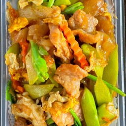 ผัดซีอิ้วหมูหมัก