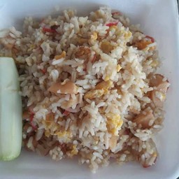 ข้าวผัดไส้กรอก