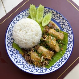 ข้าวหมึกยัดไส้กระเทียม