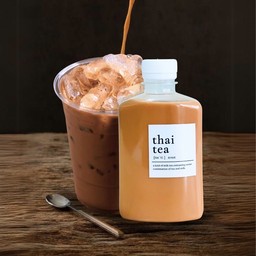 ชาไทยปักษ์ใต้ ชื่นใจ 1 ขวดปริมาณ 250 ml พร้อมแก้วและน้ำแข็ง