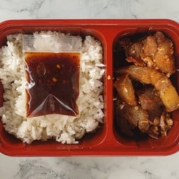 ข้าวสวย-หมูคั่วเกลือกระเทียม-น้ำจิ้มแจ่ว