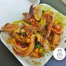 ข้าวราดกระเพาะทะเล
