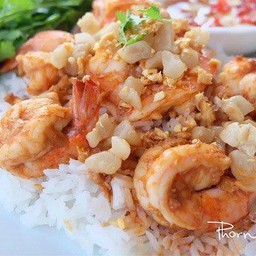 ข้าวกุ้งกระเทียม
