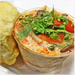 ต้มยำไก่นมสด กับ ข้าวไข่เจียว