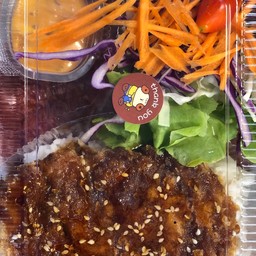 ข้าวหมูทอดซอสพริกเกาหลี