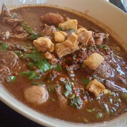 ก๋วยเตี๋ยวเรือเนื้อ