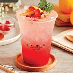 สตอเบอร์รี่ยูซุโซดา