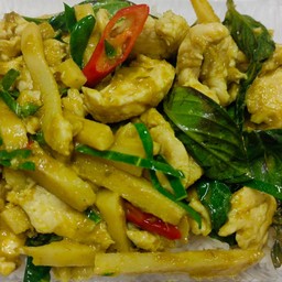 ๊ผัดพริกแกงเขียวหวาน