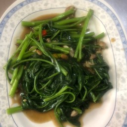 ผักบุ้งไฟแดง