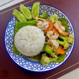 ข้าวผัดผักรวมกุ้ง