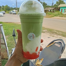 ชาเขียวสตอเบอรี่นมสดลาเต้ปั่น