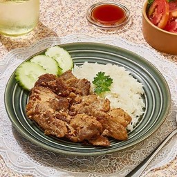 ข้าวไก่ทอดกระเทียม