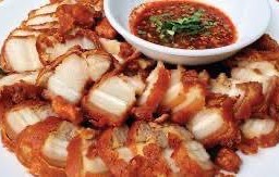 สามชั้นทอดนำ้ปลา