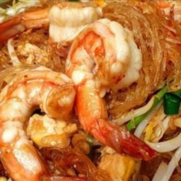 น้องผัดไทย