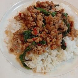 ข้าวราดกระเพรา