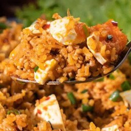 ข้าวผัดพริกเผาไข่เค็ม