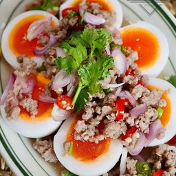 ยำไข่ต้มหมูสับ (กับข้าว&กับแกล้ม)