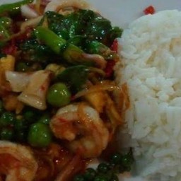 ผัดฉ่า กุ้ง