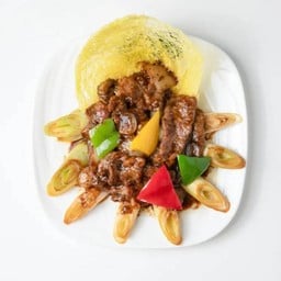 เนื้อ ออสเตรเลียสไลซ์ผัดต้นหอมญี่ปุ่นซอสพริกไทยดำ (L)