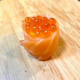 Ikura salmon Roll