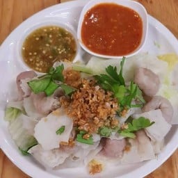 เกี๊ยวปลา(นายเคี้ยม)ลวกจิ้ม