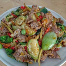ผัดฉ่าเนื้อ กับข้าว