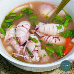 ต้มยำหมึกไข่