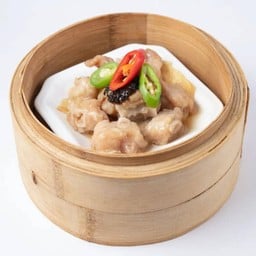 ซี่โครงหมูติดมันนึ่งเต้าซี่และพริก ( ติ่มซํา / Dim sum )