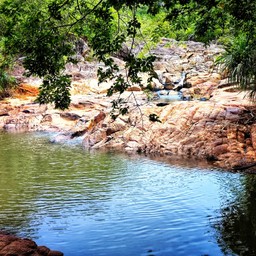 น้ำตก​ธาร​เสด็จ​