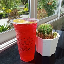 น้ำแดงโซดา